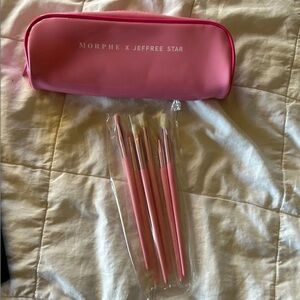 Jeffree star makeup brushes